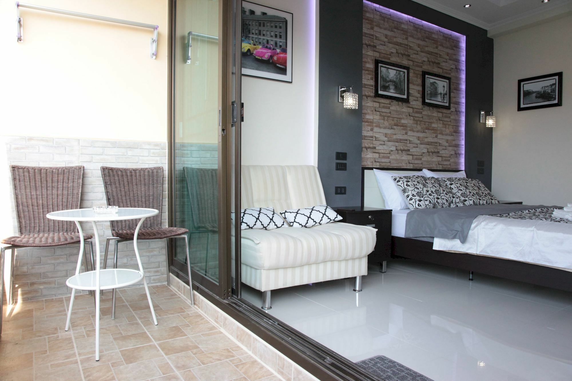 Thepthip Artdeco Studio Pattaya Exterior photo
